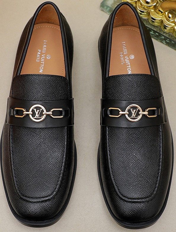 Louis Vuitton Black Metal-Link Loafers