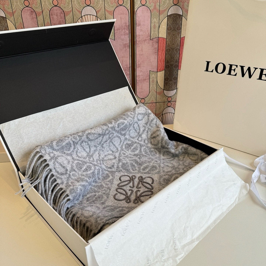 Loewe Reversible Fringe Pattern Scarf