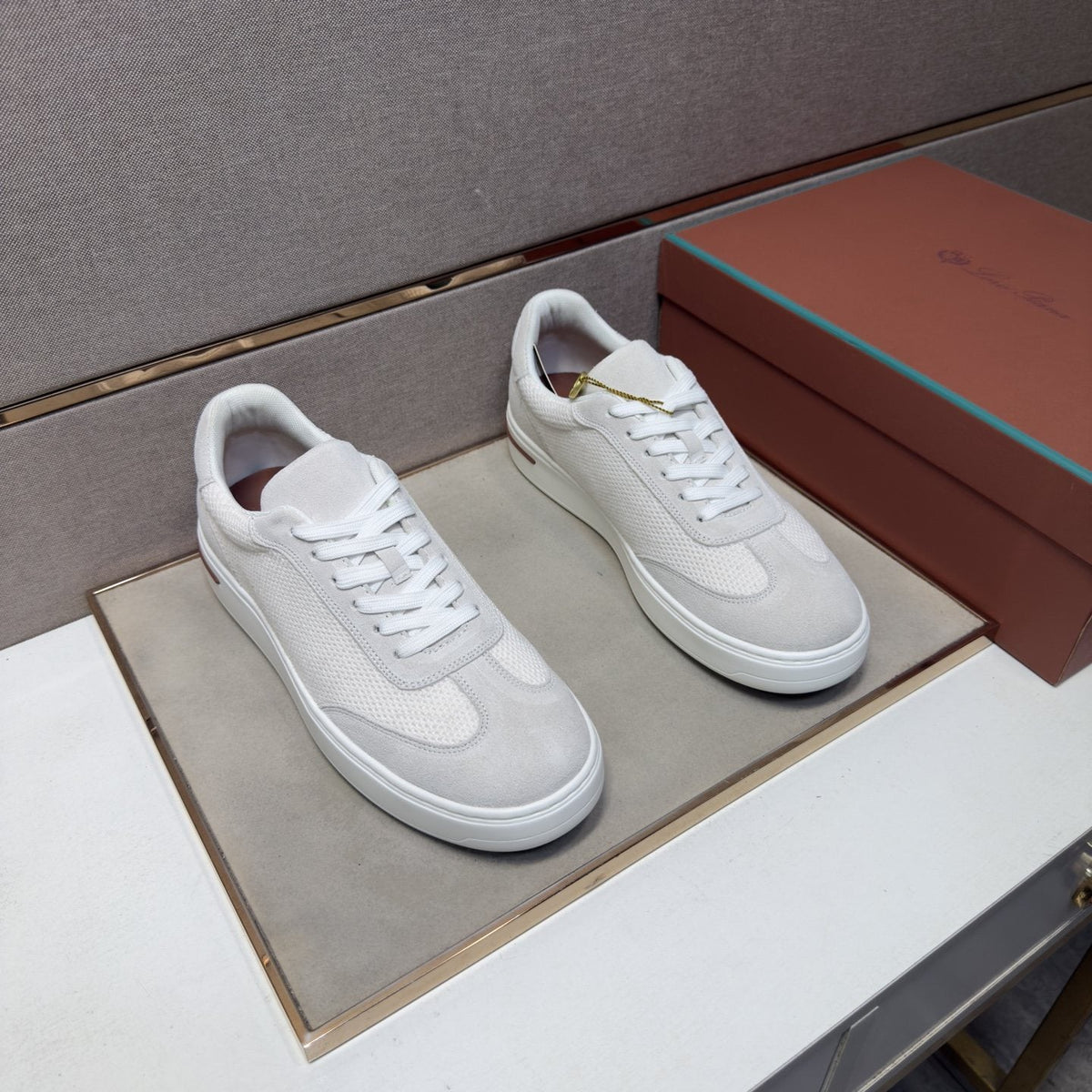 Men's Paneled Low-Top Sneakers